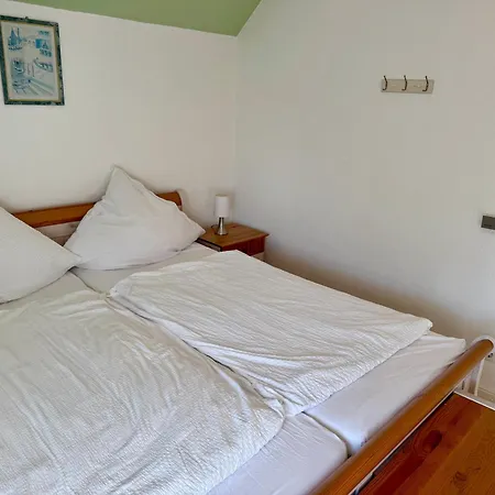 Kajuete Am Norderhafen *